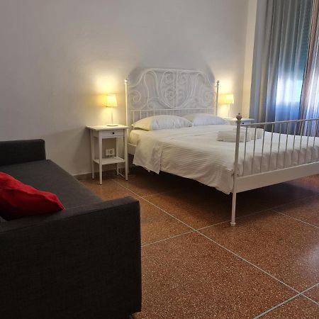 Lc Gramsci Guest House Self Check-In Πίζα Εξωτερικό φωτογραφία